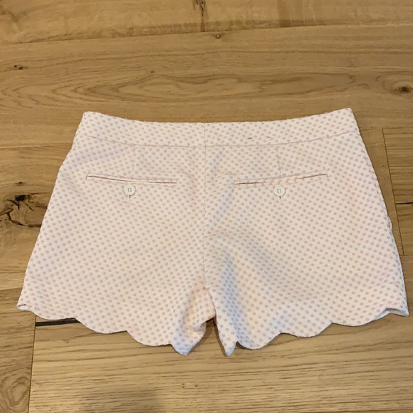 Club Monaco Scallop Shorts - Picture 2 of 6